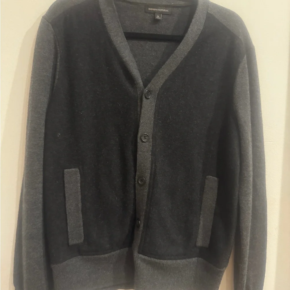 Banana Republic Men's Two-Tone Dark Gray and Charcoal Button Cardigan 50% wool